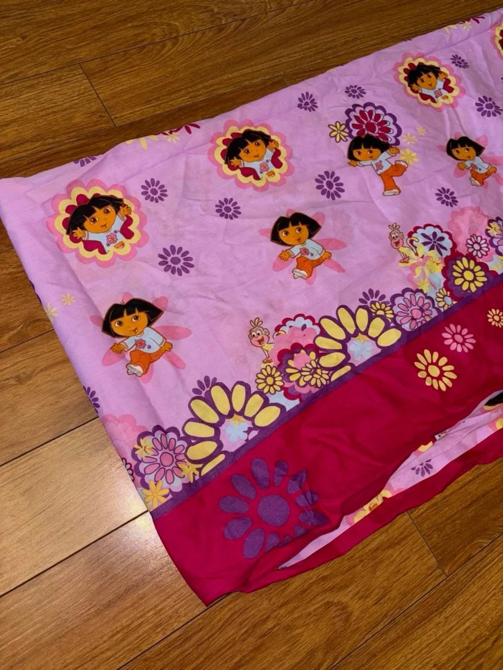 Vintage Y2K 2005 Dora the Explorer Twin Size bed sheet